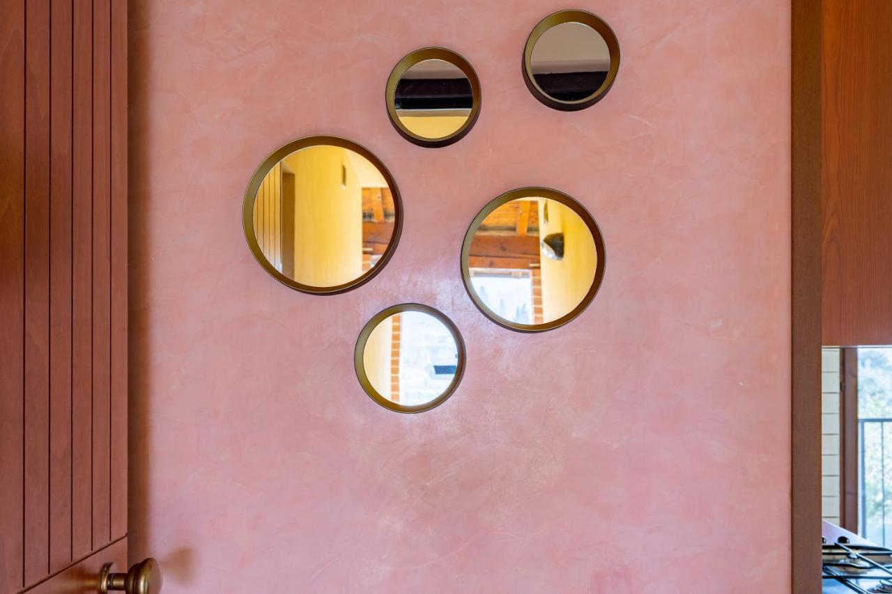 Pool - Marge Apartment - By Host4U Padenghe sul Garda Bagian luar foto